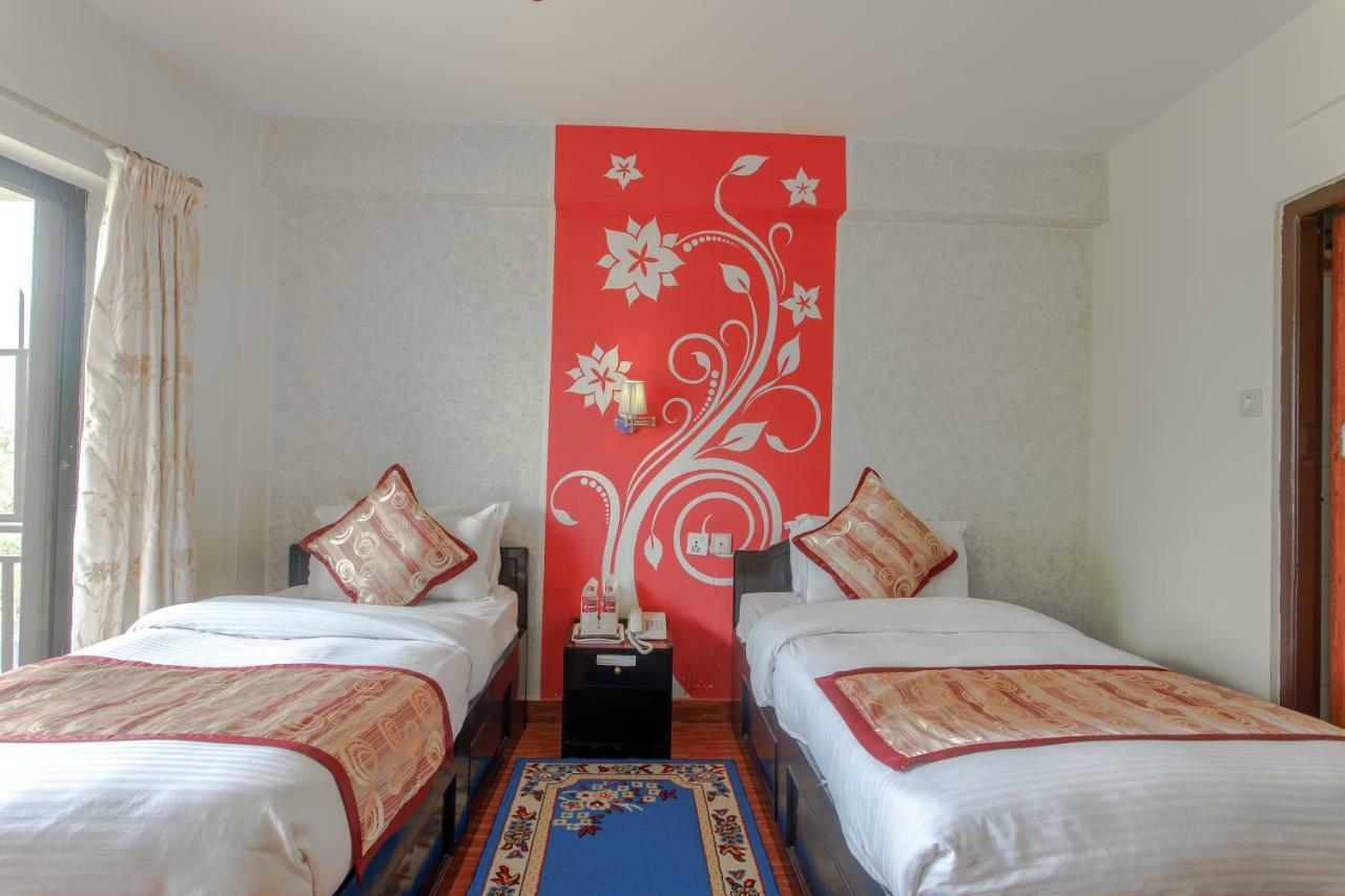 Hotel Peace Plaza Pokhara Zewnętrze zdjęcie