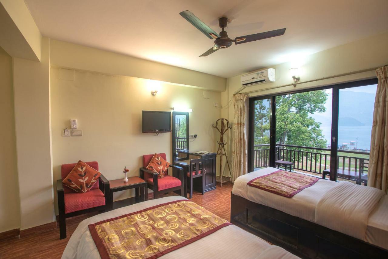 Hotel Peace Plaza Pokhara Zewnętrze zdjęcie