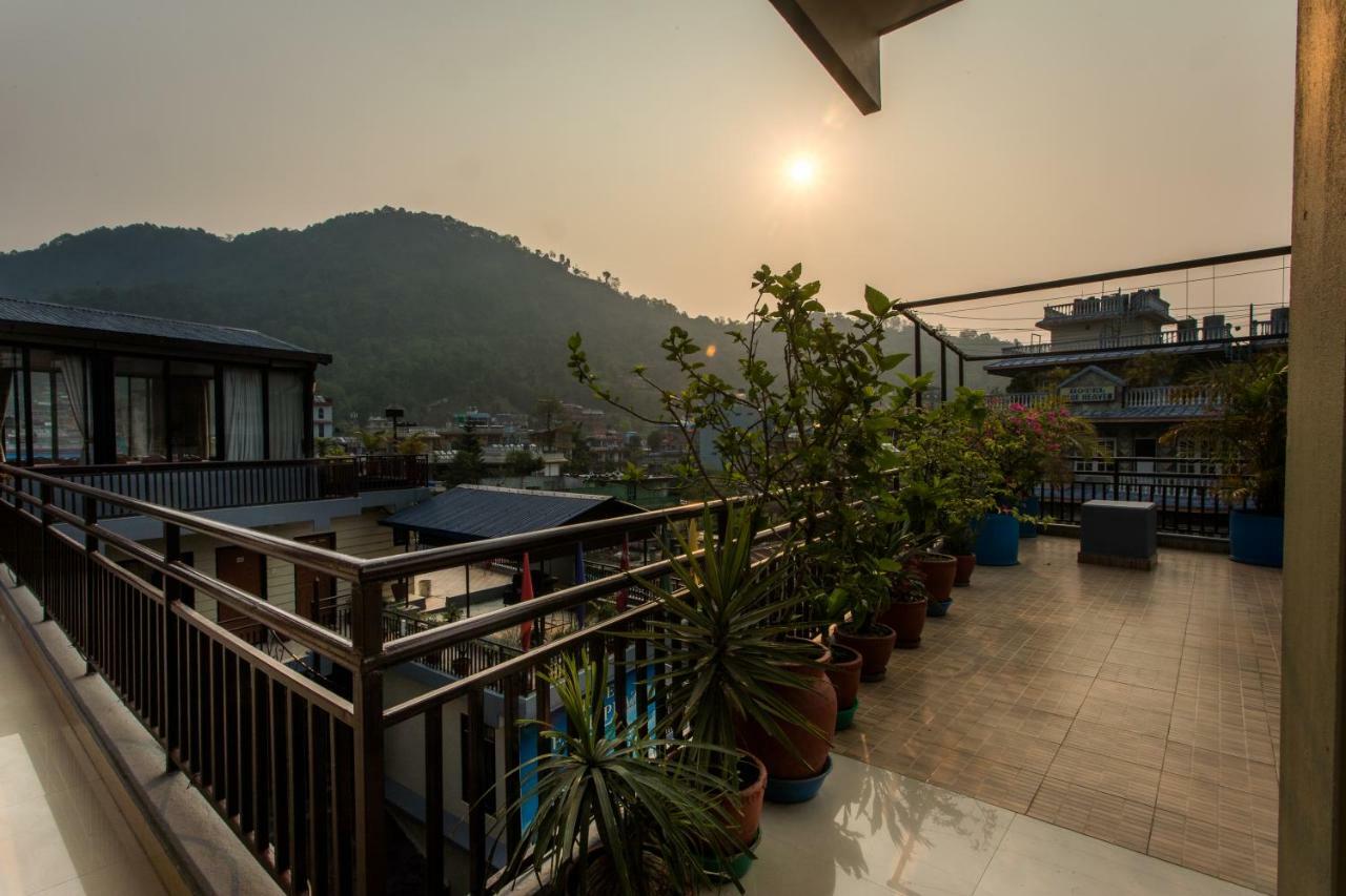 Hotel Peace Plaza Pokhara Zewnętrze zdjęcie