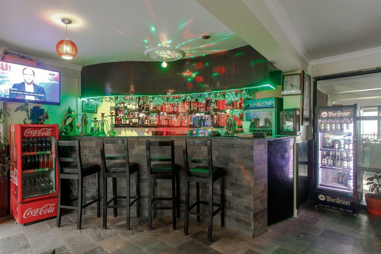 Hotel Peace Plaza Pokhara Zewnętrze zdjęcie