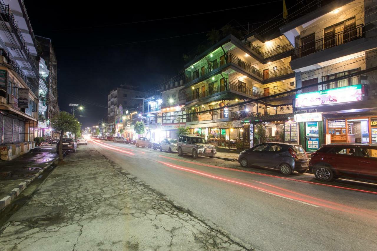 Hotel Peace Plaza Pokhara Zewnętrze zdjęcie