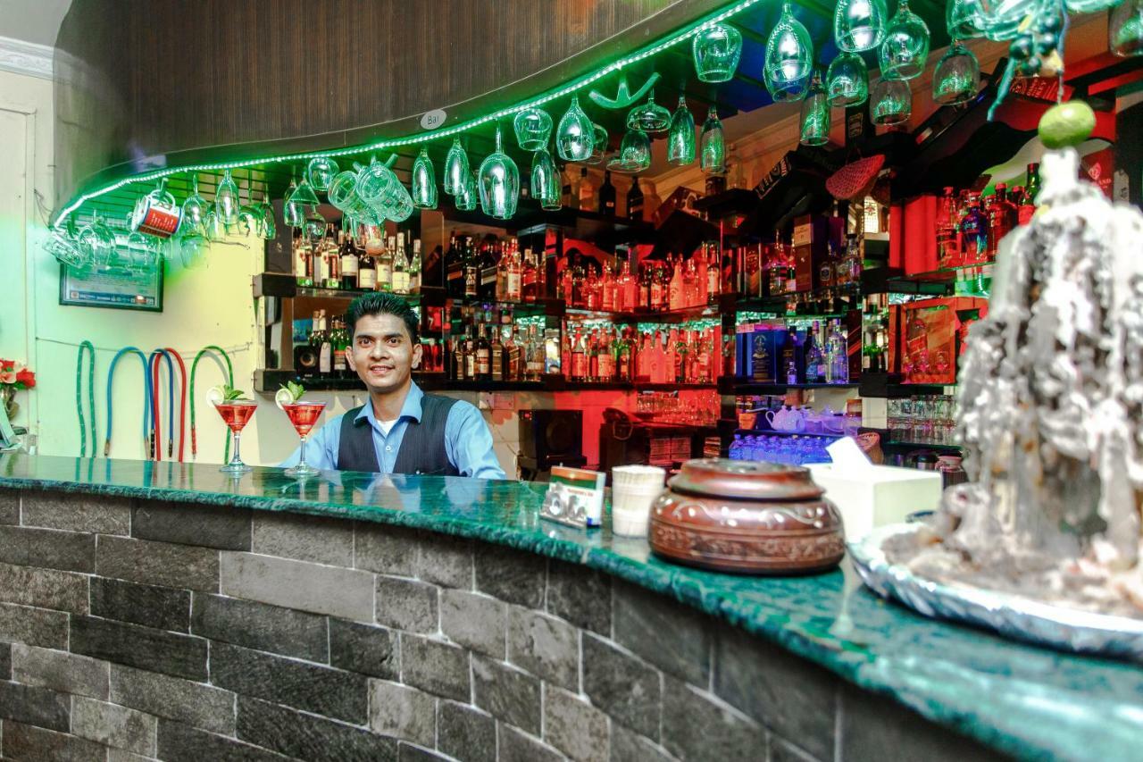 Hotel Peace Plaza Pokhara Zewnętrze zdjęcie