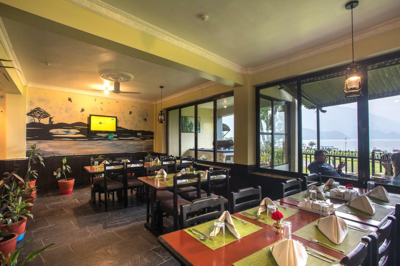 Hotel Peace Plaza Pokhara Zewnętrze zdjęcie