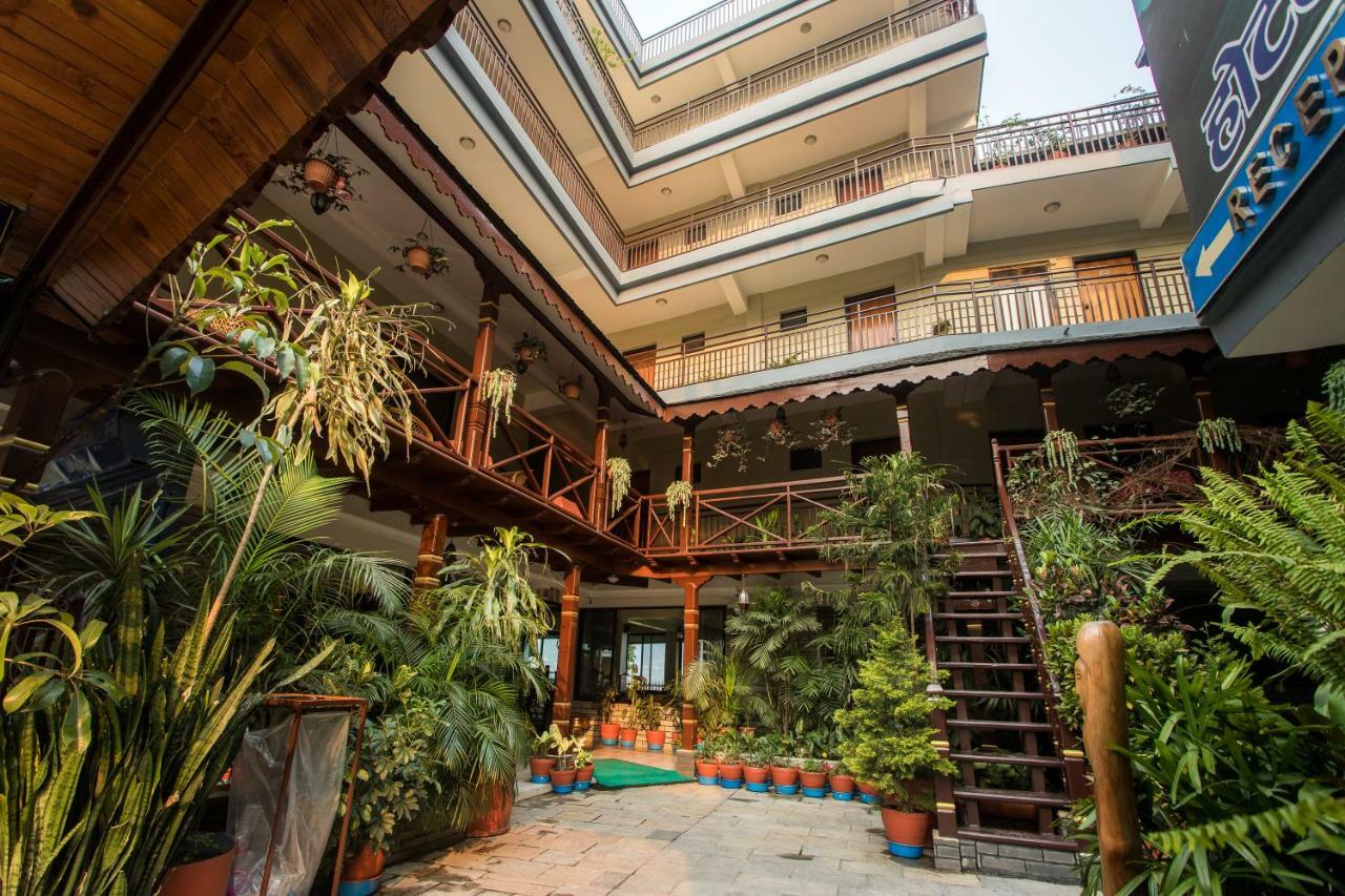 Hotel Peace Plaza Pokhara Zewnętrze zdjęcie