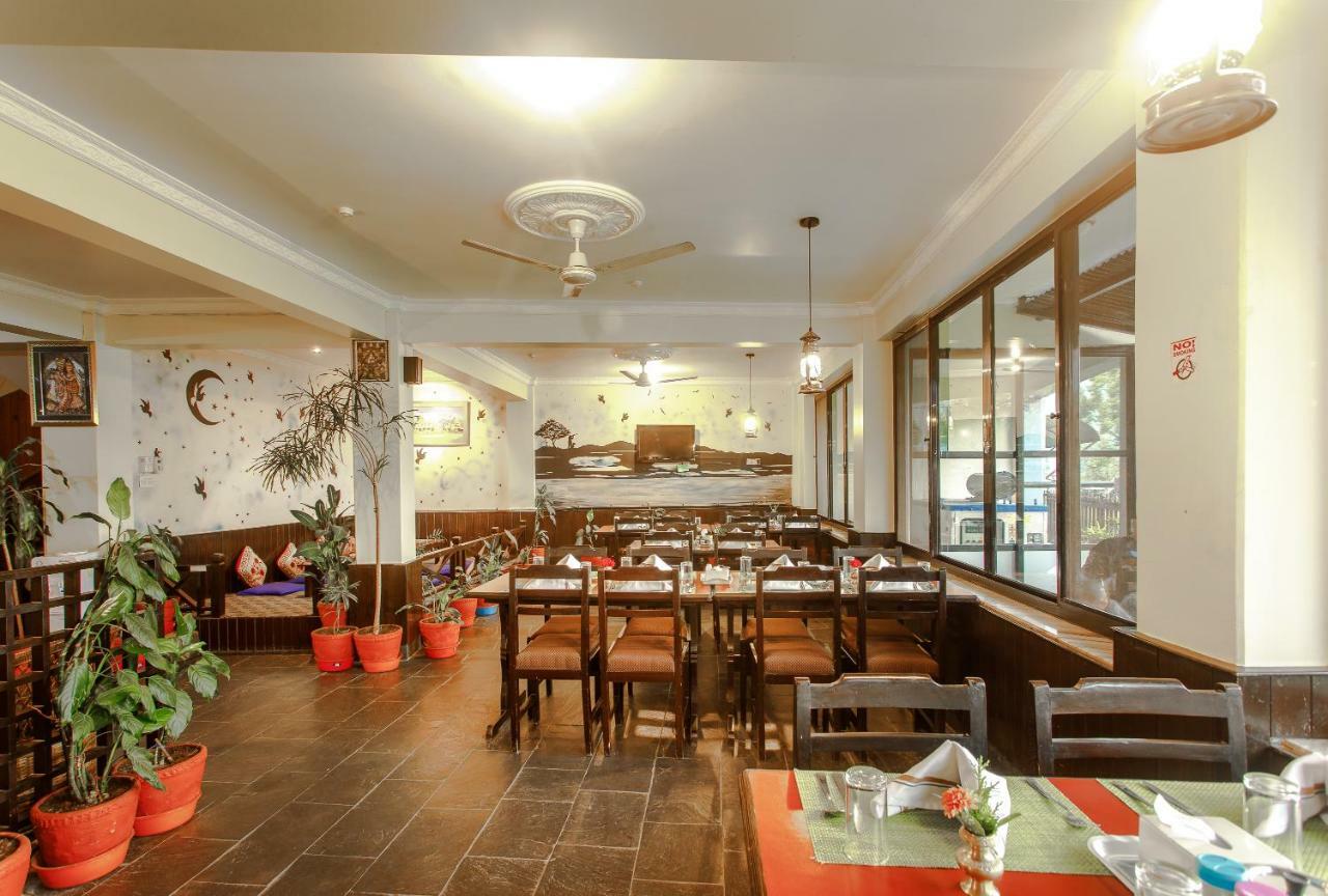 Hotel Peace Plaza Pokhara Zewnętrze zdjęcie